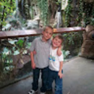 Meet your Posher, Holly